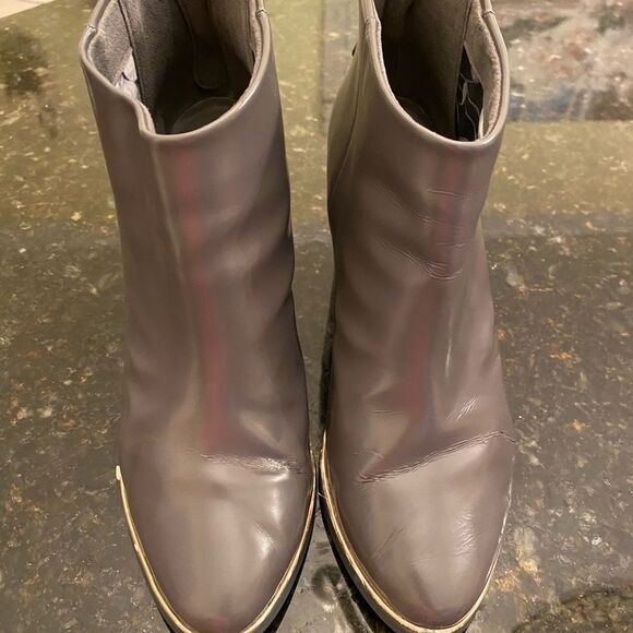 Ted Baker Grey Patent Booties Sz 36.5 GUC - Picture 3 of 9